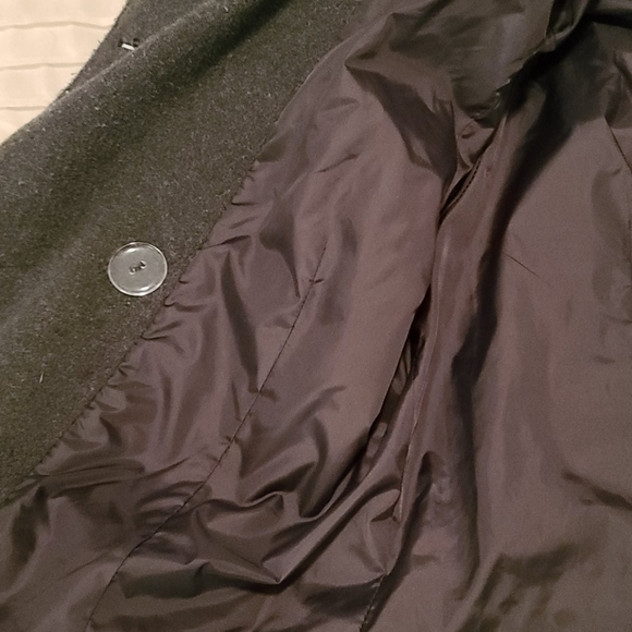 Winter coat - Picture 4 of 4